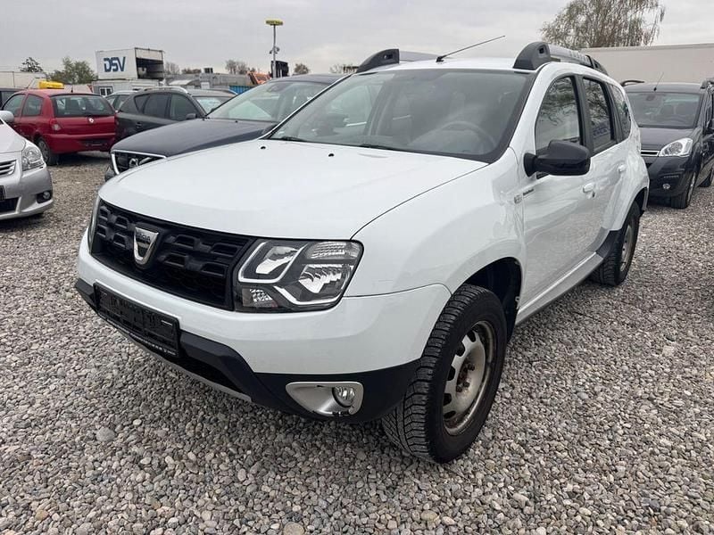 Gebraucht Dacia Duster Black Shadow 125 PS (91 kW) 2017 Weiß SUV