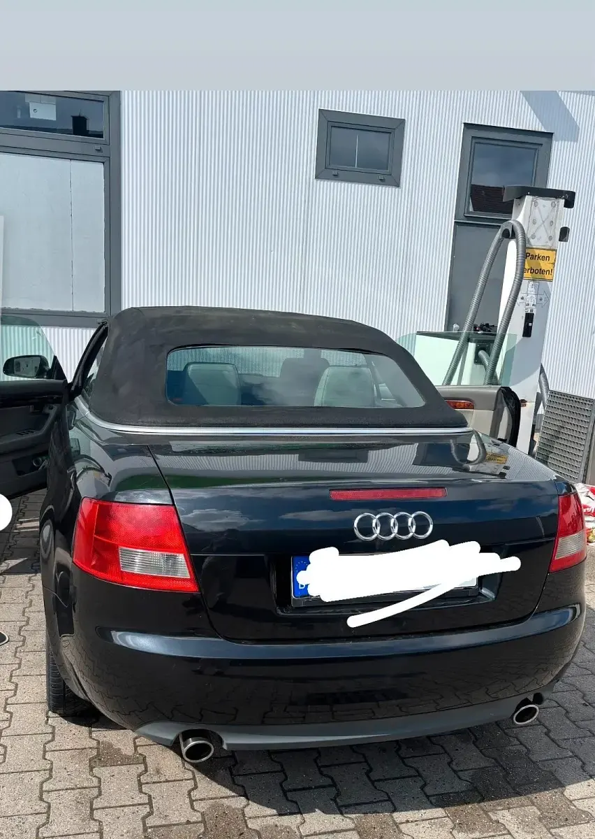 Używany Audi A4 220 KM (161 kW) 2002 Czarny Kabriolet