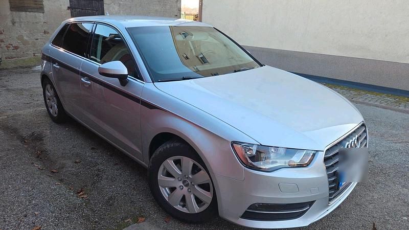 Gebraucht Audi A3 122 PS (89 kW) 2013 Silber Limousine