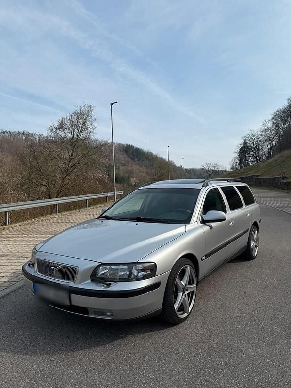 Gebraucht Volvo V70 Comfort 250 PS (183 kW) 2002 Silber Kombi