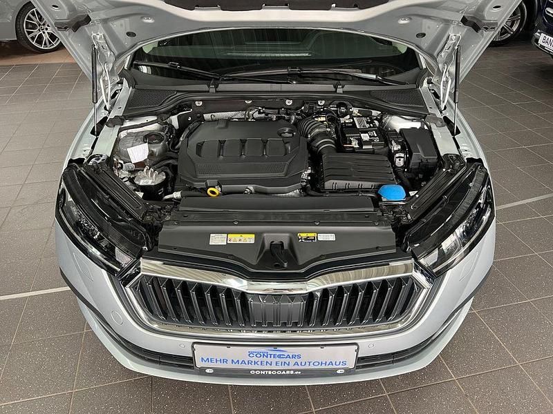 Gebraucht Skoda Octavia Clever 150 PS (110 kW) 2022 Brilliant Kombi