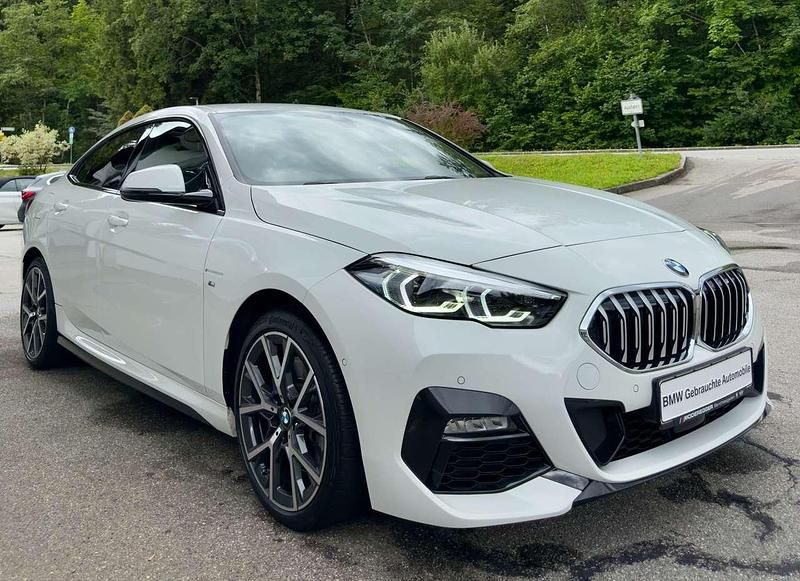 Gebraucht BMW 220 M Sport 190 PS (139 kW) 2023 Weiß Coupé