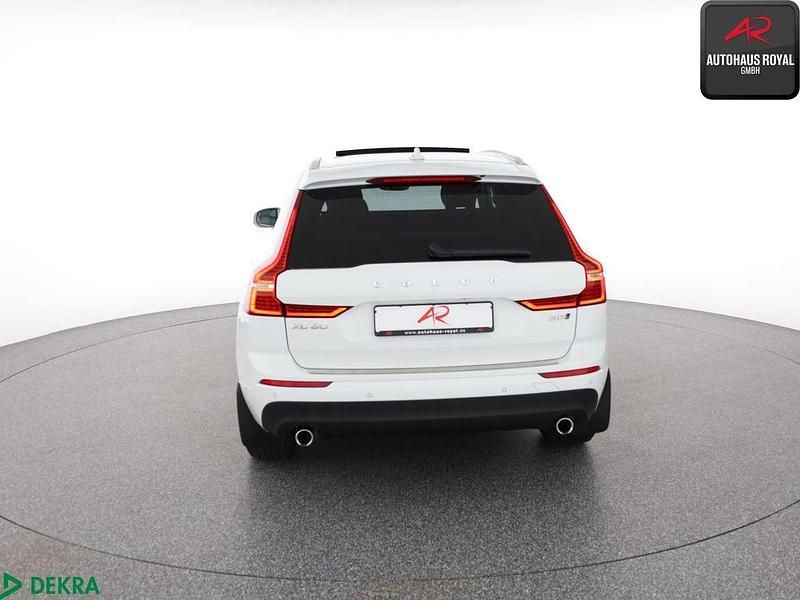 Gebraucht Volvo XC60 235 PS (172 kW) 2021 Ice white, solid / solid SUV