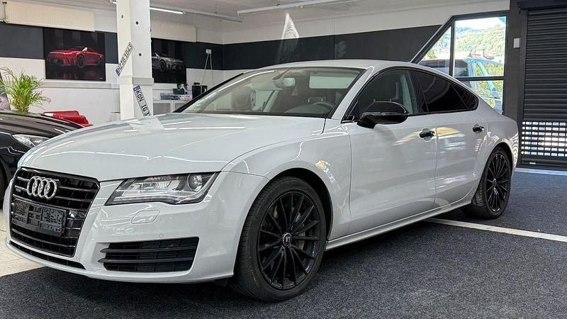 Grau Gebraucht 2012 Audi A7 Sportback Ambiente Kleinwagen | 16.990 € (Fairer Preis) - Bild 1/4
