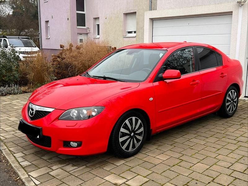 Rot Gebraucht 2007 Mazda 3 Limousine | 3.300 € (Etwas zu teuer) - Bild 1/4