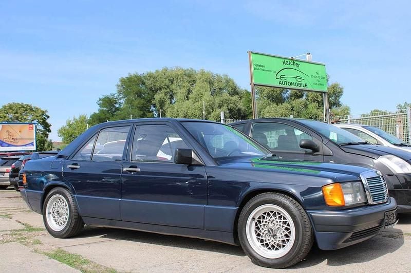 Blau Gebraucht 1988 Mercedes 190 Limousine | 6.500 € - Bild 1/4