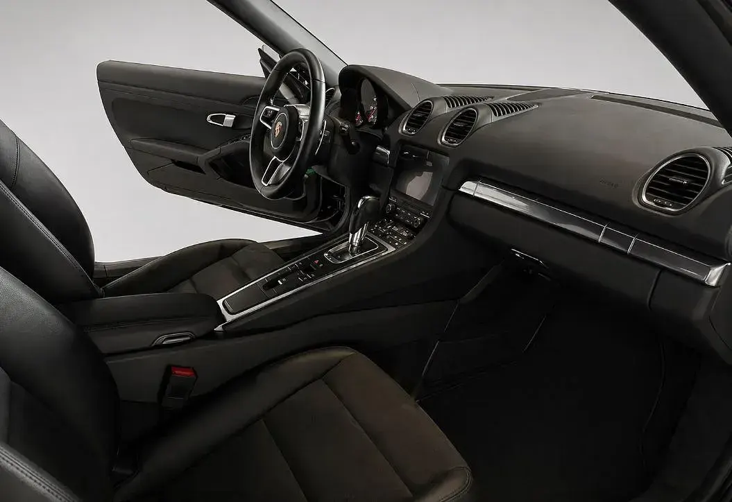 Usata Porsche 718 Boxster 299 CV (219 kW) 2024 Bianco Cabrio