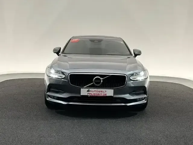 Gebraucht Volvo S90 Momentum 190 PS (139 kW) 2018 Grau Limousine