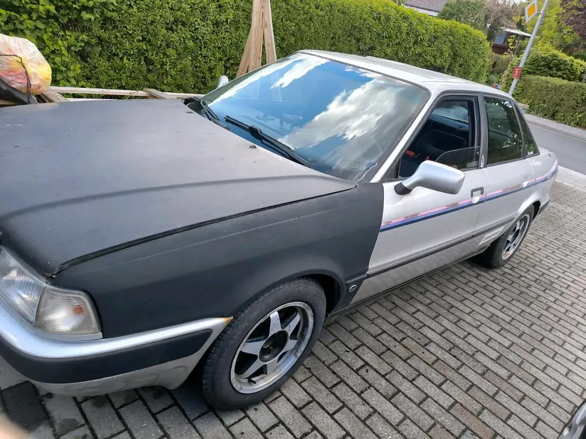 Occasion Audi 80 115 ch (84 kW) 1992 Argent Berline