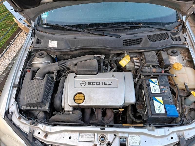 Gebraucht Opel Astra 2001 Silber Kombi