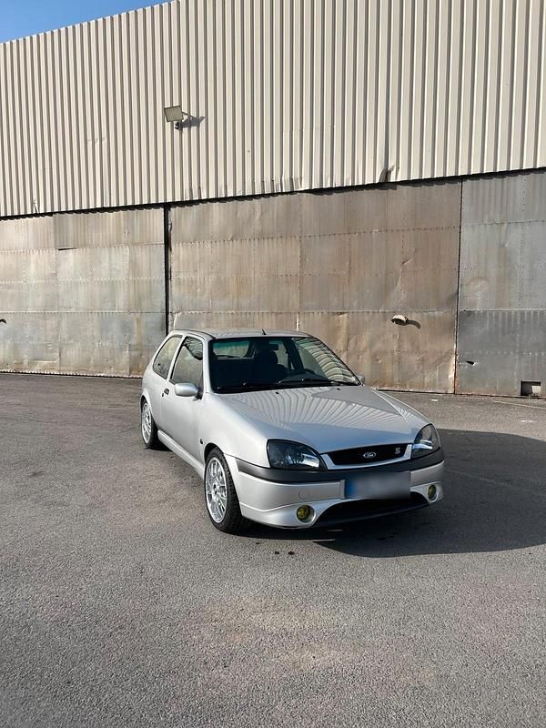 Gebraucht Ford Fiesta Sport 103 PS (75 kW) 2000 Silber Kleinwagen