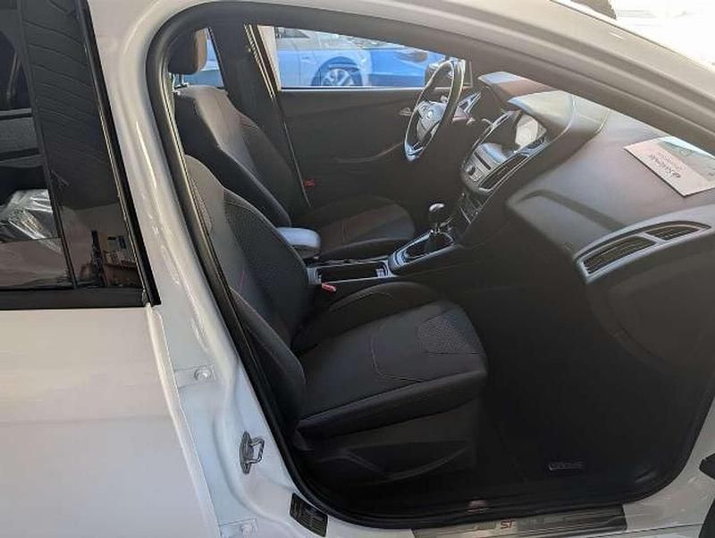 Gebraucht Ford Focus ST-Line 140 PS (102 kW) 2018 Other Limousine