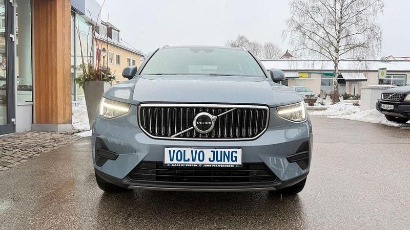 Gebraucht Volvo XC40 Plus 179 PS (131 kW) 2022 Thunder grey SUV