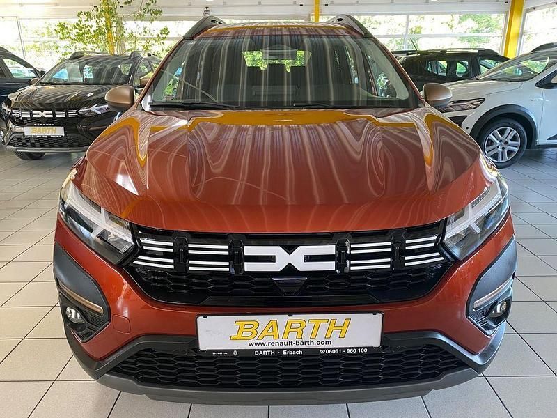 Gebraucht Dacia Jogger Extreme 101 PS (74 kW) 2024 Terrakottabraun Van / Kleinbus