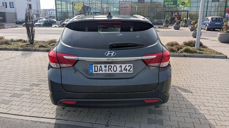 Gebraucht Hyundai i40 136 PS (100 kW) 2015 Grau Kombi