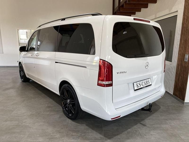 Gebraucht Mercedes V250 Edition 190 PS (139 kW) 2020 Weiß Van / Kleinbus