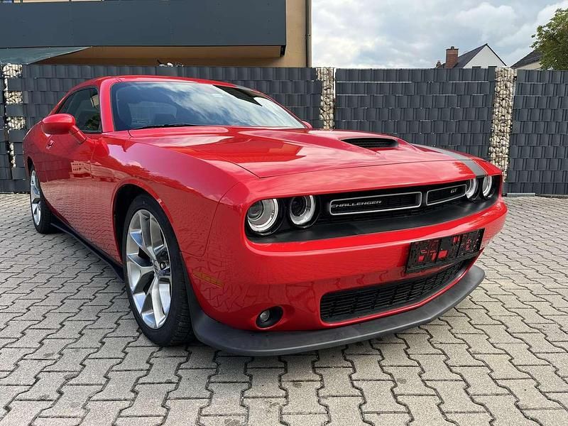 Gebraucht Dodge Challenger SXT 309 PS (227 kW) 2021 Rot Coupé