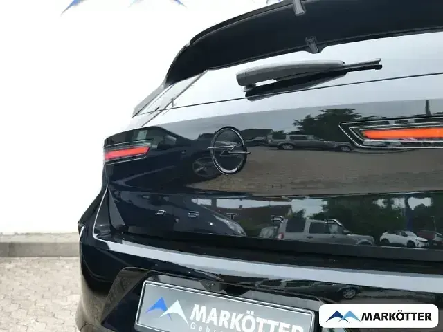 Gebraucht Opel Astra 131 PS (96 kW) 2024 Schwarz Kleinwagen