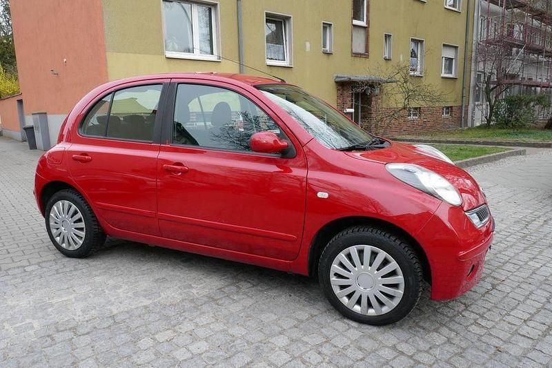 Gebraucht Nissan Micra Acenta 80 PS (58 kW) 2007 Rot Limousine