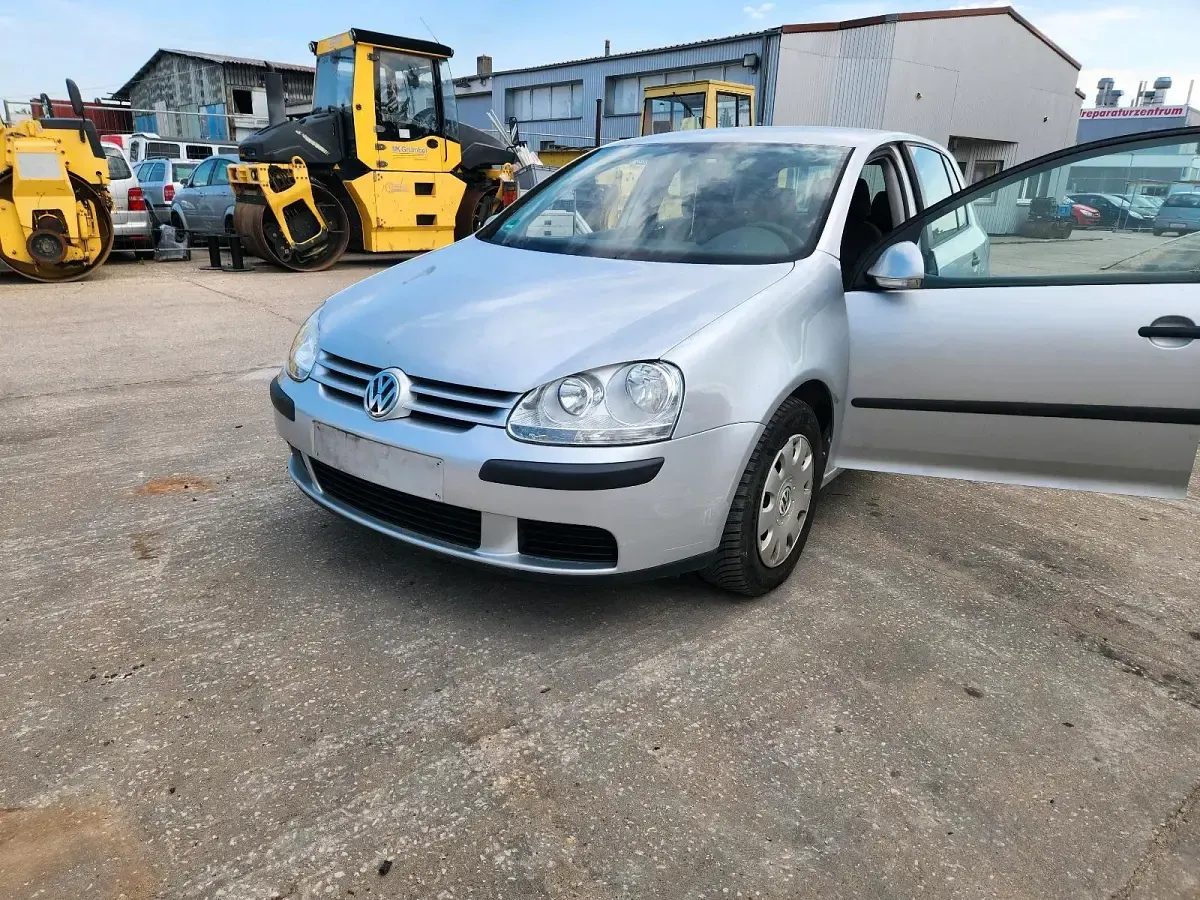 Gebraucht VW Golf IV 75 PS (55 kW) 2005 Silber Limousine
