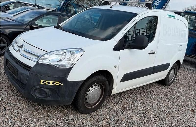 Second-hand Citroën Berlingo 90 CP (66 kW) 2012 Alb Monovolum