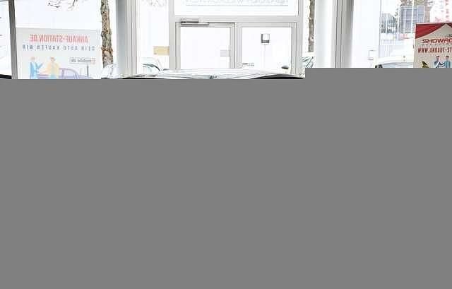 Second-hand BMW X1 143 CP (105 kW) 2010 Negru SUV