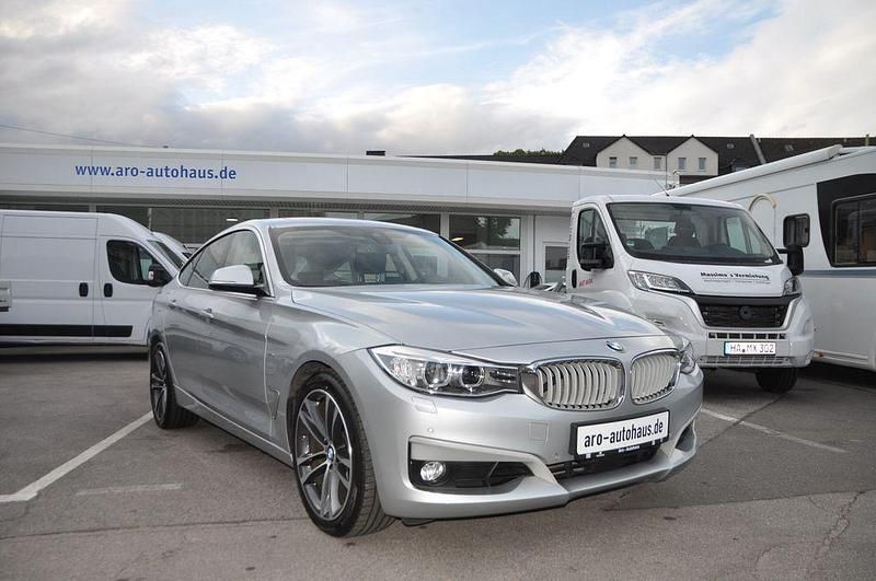 Glaciersilber (metallic) Gebraucht 2014 BMW 320 Gran Turismo Sport Line Limousine | 17.990 € (Fairer Preis) - Bild 1/4