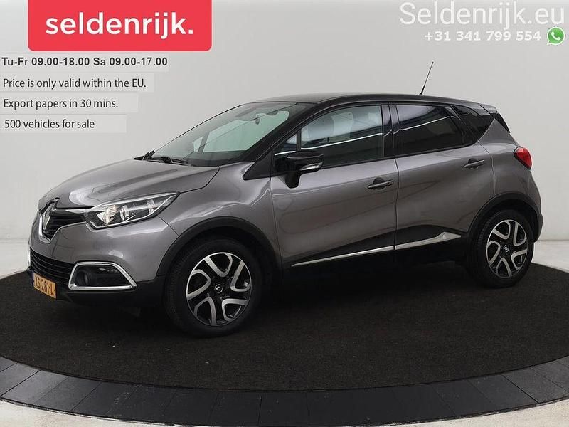 Grau Gebraucht 2016 Renault Captur Dynamique SUV | 8.400 € (Fairer Preis) - Bild 1/4