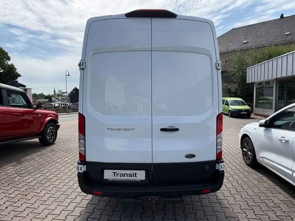 Gebraucht Ford Transit Trend 170 PS (125 kW) 2020 Frostweiß Van / Kleinbus