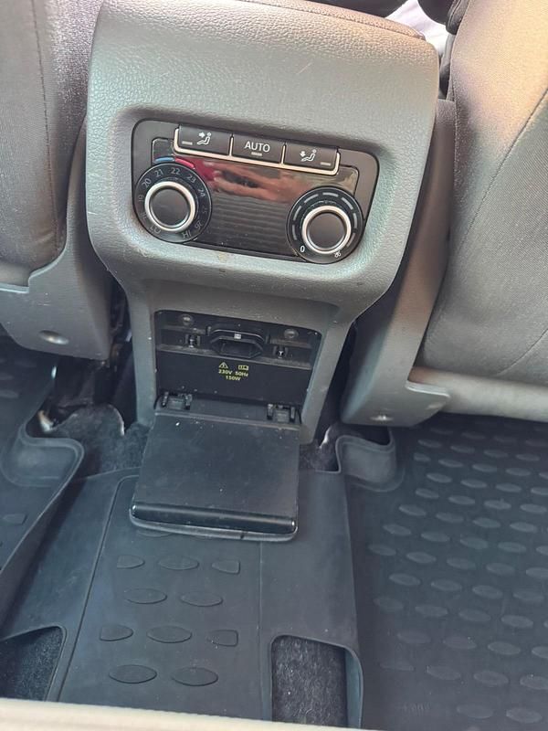 Second-hand Seat Alhambra 85 CP (62 kW) 2012 Andere farben Monovolum