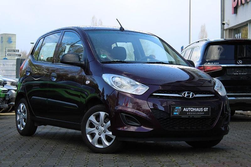 Gebraucht Hyundai i10 69 PS (50 kW) 2012 Lila/violett Kleinwagen