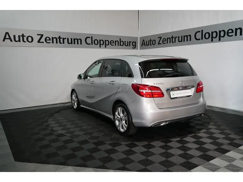 Gebraucht Mercedes B220 177 PS (130 kW) 2018 Silber Kleinwagen