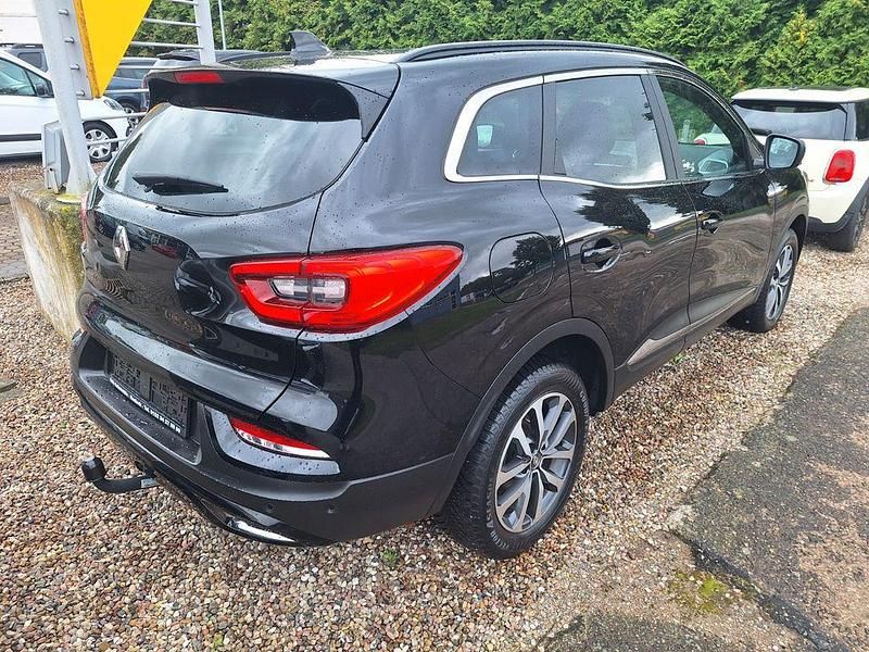 Gebraucht Renault Kadjar Black Edition 140 PS (102 kW) 2022 Schwarz SUV