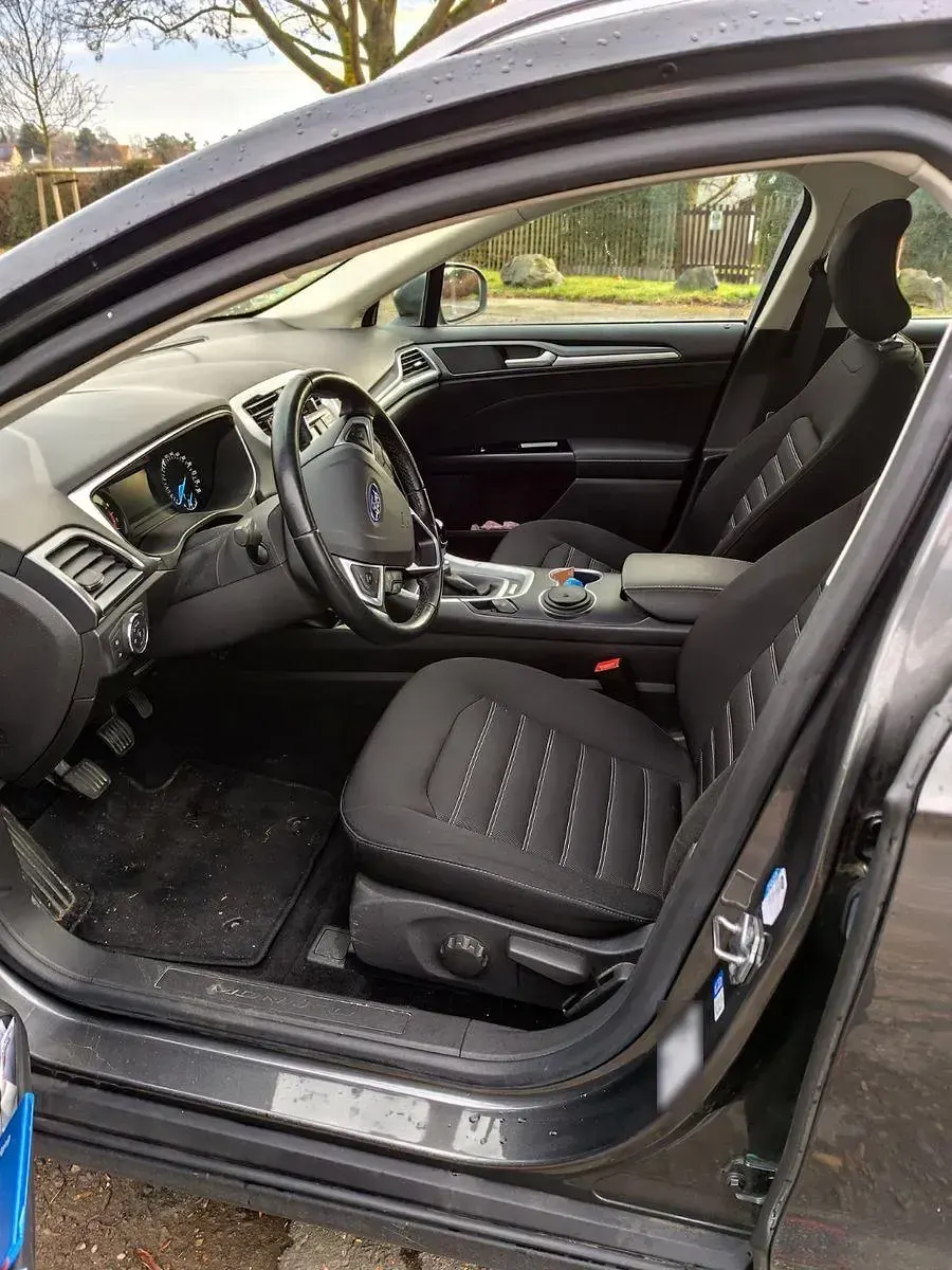Gebraucht Ford Mondeo Trend 165 PS (121 kW) 2019 Grau Kombi