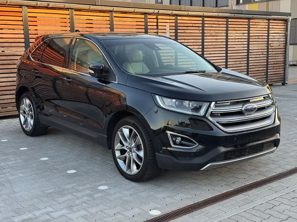 Gebraucht Ford Edge Titanium 209 PS (153 kW) 2016 Schwarz SUV