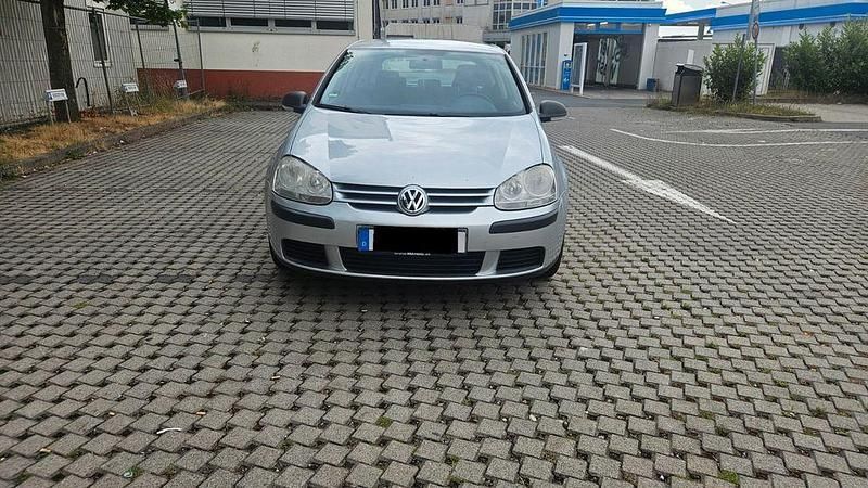 Silber Gebraucht 2008 VW Golf VI Trendline Limousine | 2.390 € (Fairer Preis) - Bild 1/4