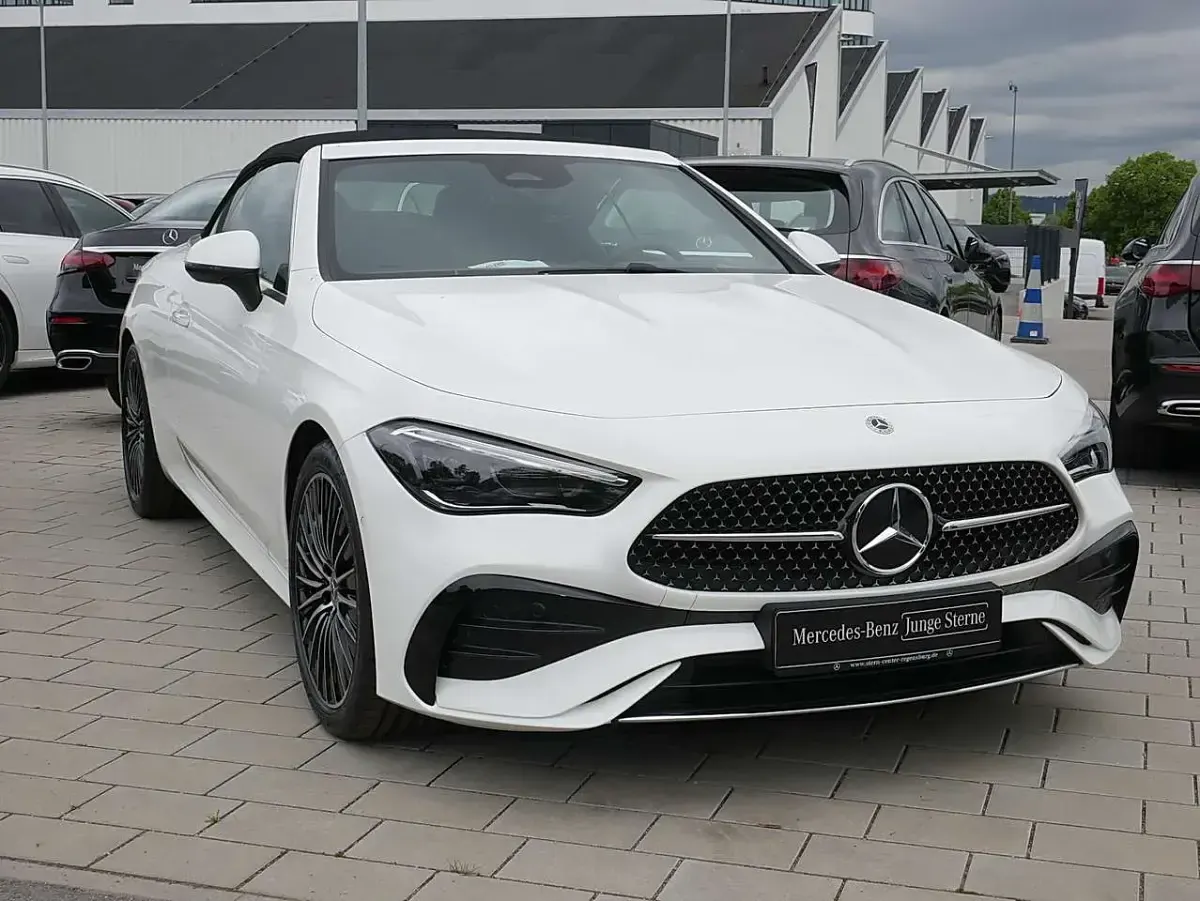 Gebraucht Mercedes CLE200 AMG 204 PS (150 kW) 2025 Unilack polarweiß Cabrio