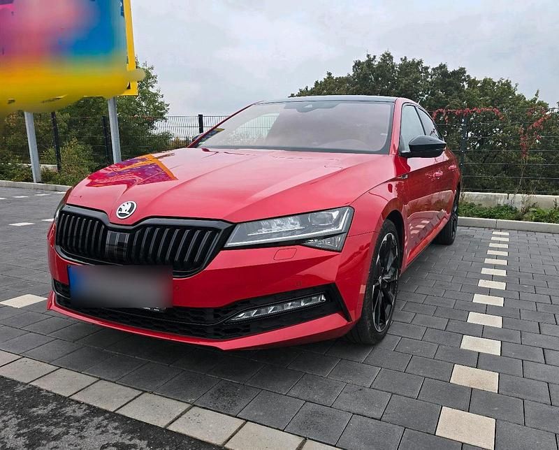 Rot Gebraucht 2020 Skoda Superb SportLine Limousine | 27.000 € (Guter Preis) - Bild 1/4