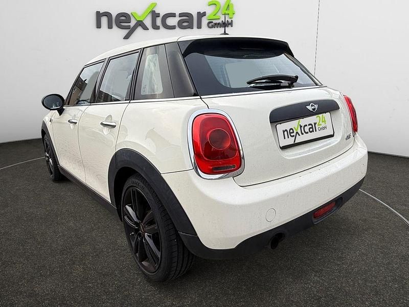Gebraucht Mini ONE 75 PS (55 kW) 2016 Pepper (old english) white Kleinwagen