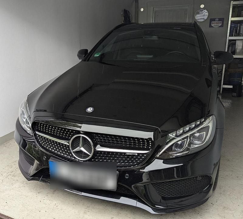 Schwarz Gebraucht 2015 Mercedes C43 AMG AMG line Kombi | 20.990 € - Bild 1/4