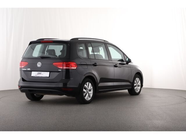 Gebraucht VW Touran Trendline 110 PS (80 kW) 2016 Schwarz Van / Kleinbus
