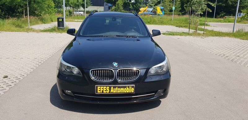 Schwarz Gebraucht 2010 BMW 525 Lifestyle Kombi | 5.865 € - Bild 1/4
