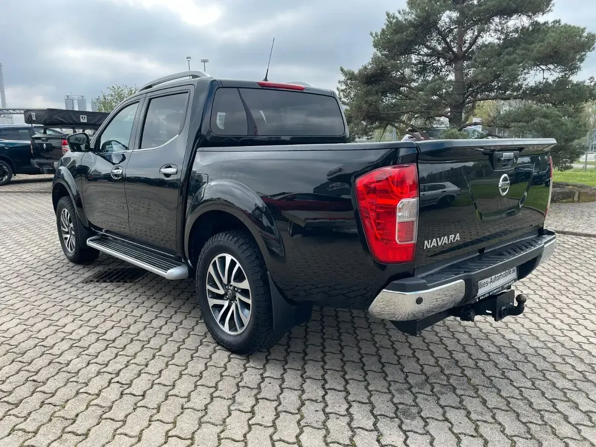 Gebraucht Nissan Navara Tekna 190 PS (139 kW) 2019 Schwarz Pickup