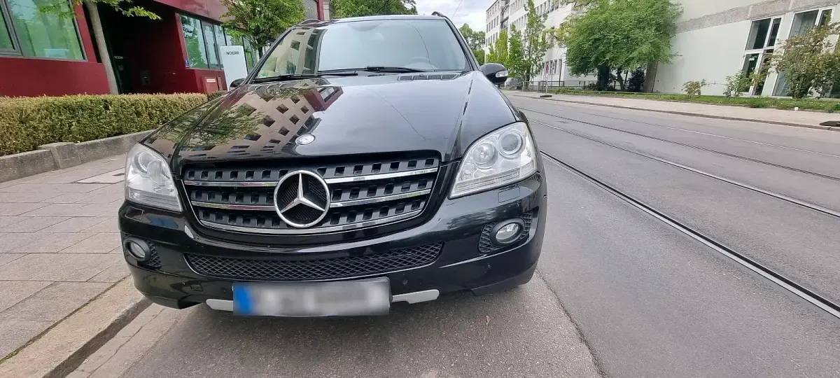 Gebraucht Mercedes ML420 306 PS (225 kW) 2007 Schwarz SUV