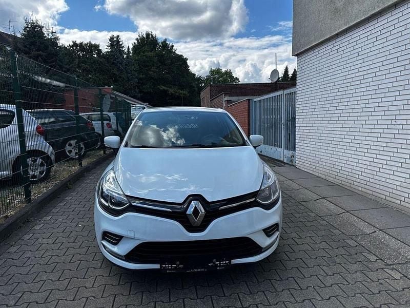 Gebraucht Renault Clio IV 73 PS (53 kW) 2018 Weiß Limousine