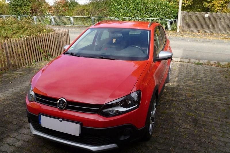 Gebraucht VW Polo Cross 90 PS (66 kW) 2017 Rot Kleinwagen