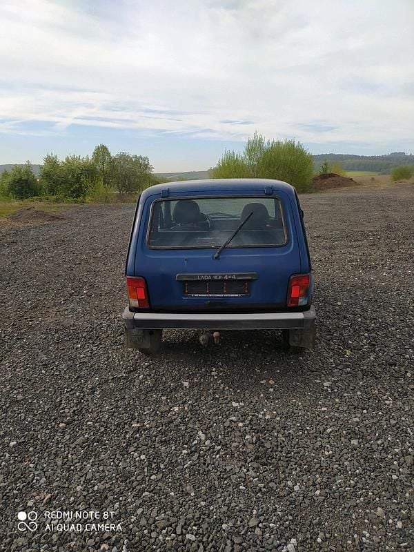 Second-hand Lada niva 82 CP (60 kW) 2010 Albastru SUV