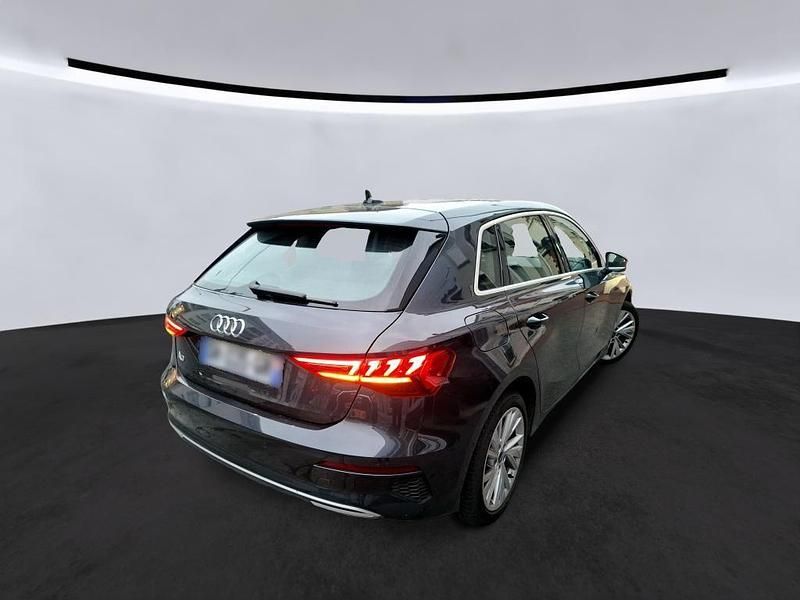 Gebraucht Audi A3 Ambiente 150 PS (110 kW) 2022 Manhattangrau metallic Limousine