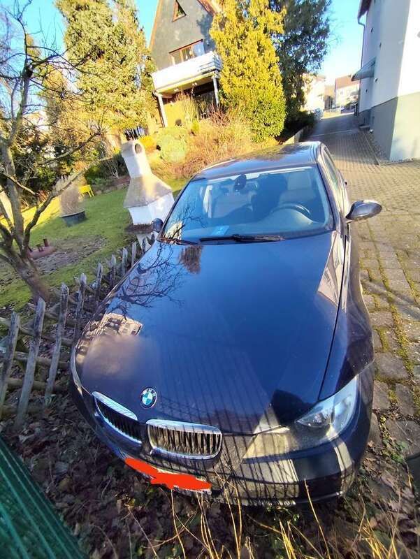 Blau Gebraucht 2007 BMW 318 Limousine | 2.200 € (Superpreis) - Bild 1/4