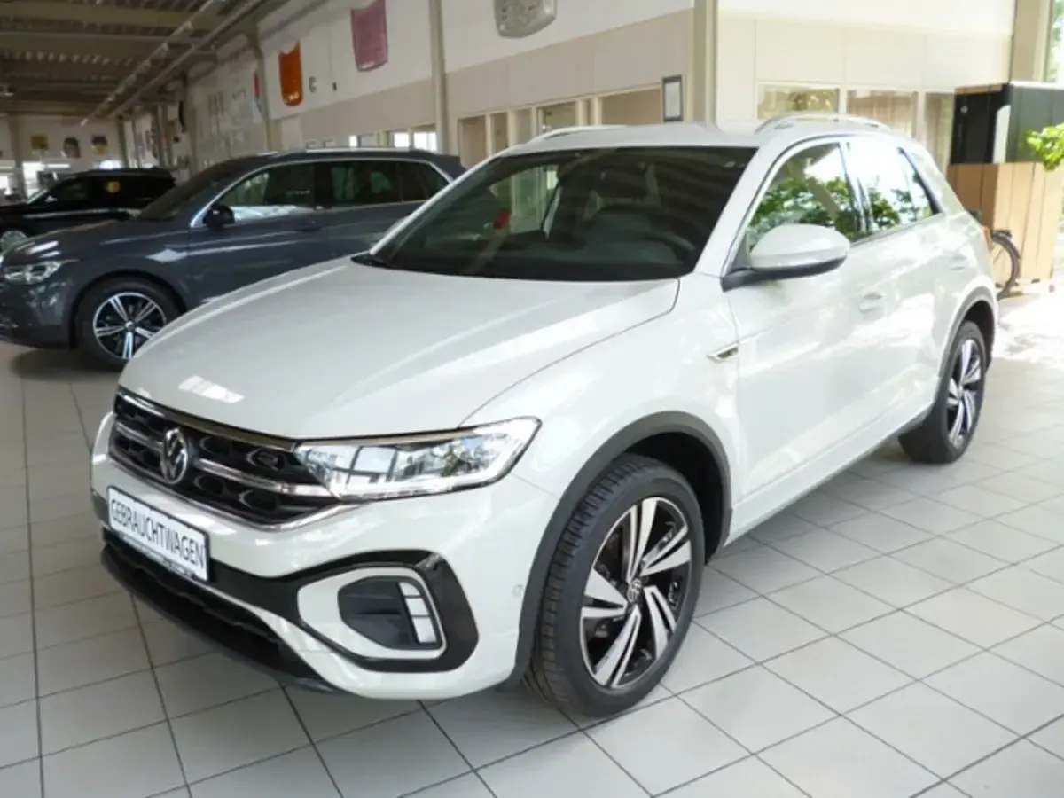 Gebraucht VW T-Roc R-line 150 PS (110 kW) 2024 SUV